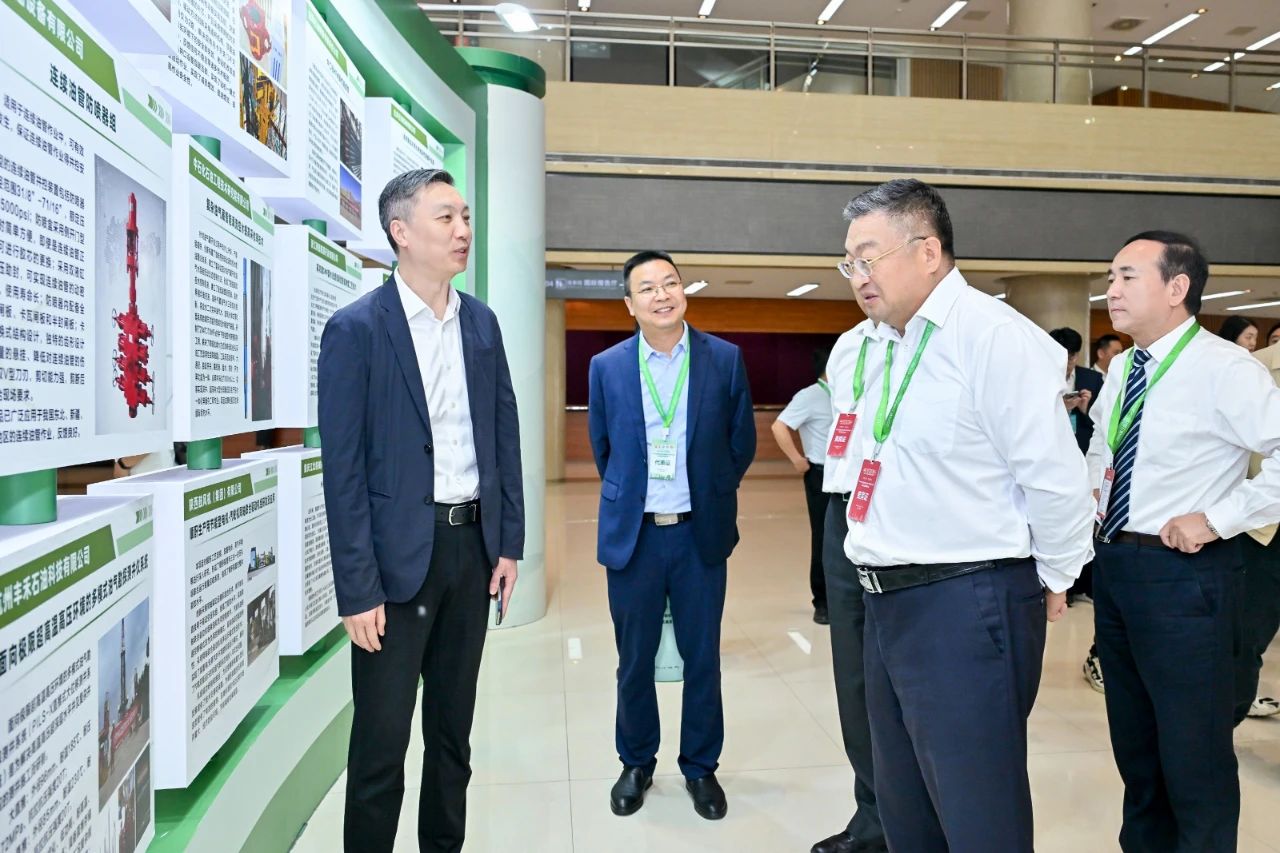 勇挑创新重担，发展新质生产力——ca88参加第三届石油石化装备产业科技大会(图4)